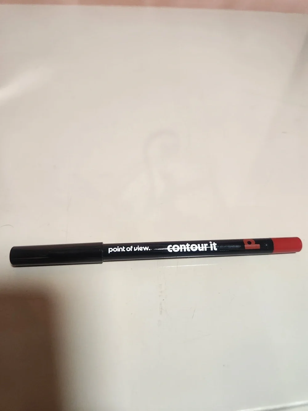 (K)it amp it Red Lip Liner Pencil 0.4 oz + Point of View Contour Pencil Set